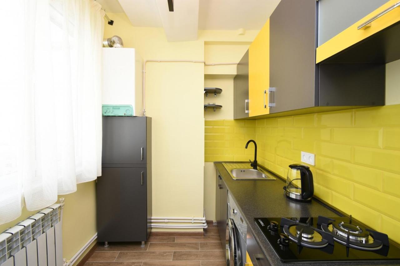 Positive Apartment In Center Of Yerevan City ภายนอก รูปภาพ