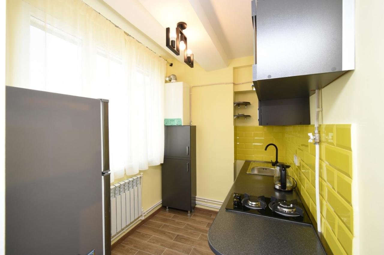 Positive Apartment In Center Of Yerevan City ภายนอก รูปภาพ